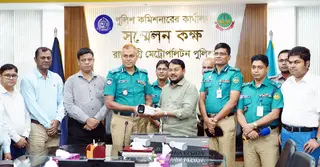 মহানগরের নিরাপত্তায় পুলিশকে দেড় শতাধিতক সিসি ক্যামেরা দিলো রাসিক